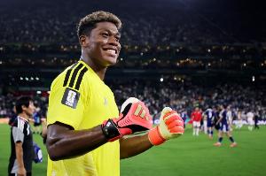 不租给尤文了？队报：巴黎可能留下铃木彩艳，放舍瓦利耶离队